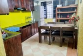 Cho thuê nhà nguyên căn ngõ 192 Lê Trọng Tấn, 50m2x3 tầng.4 ngủ. 12 triệu - cho ở nhóm, hộ GĐ, VP